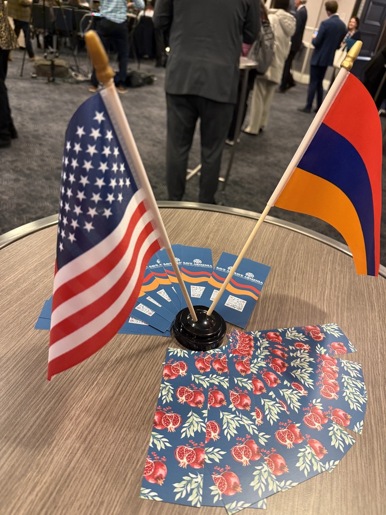 B5EE74C4 E149 486B ACB9 02912F4A7DD8 1 105 c